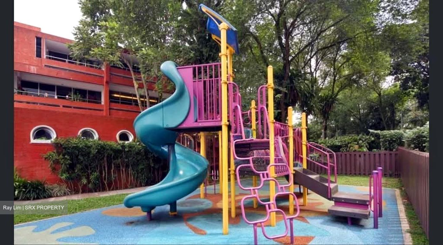 Watten Estate Condominium (D11), Condominium #557975941
